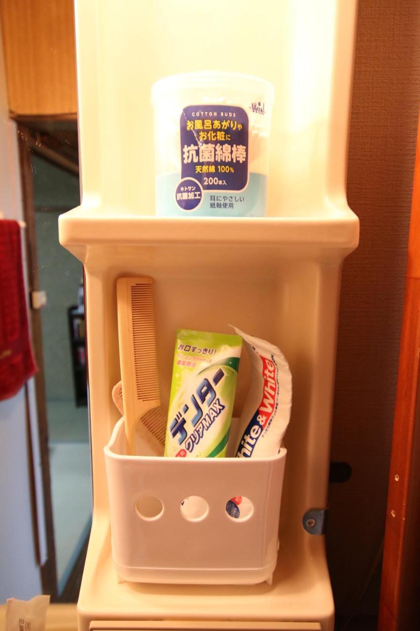 2 Floors Japanese Style, Direct To Kix, 10mins Train To Namba, 5mins Walk To Stn , 2-6ppl
