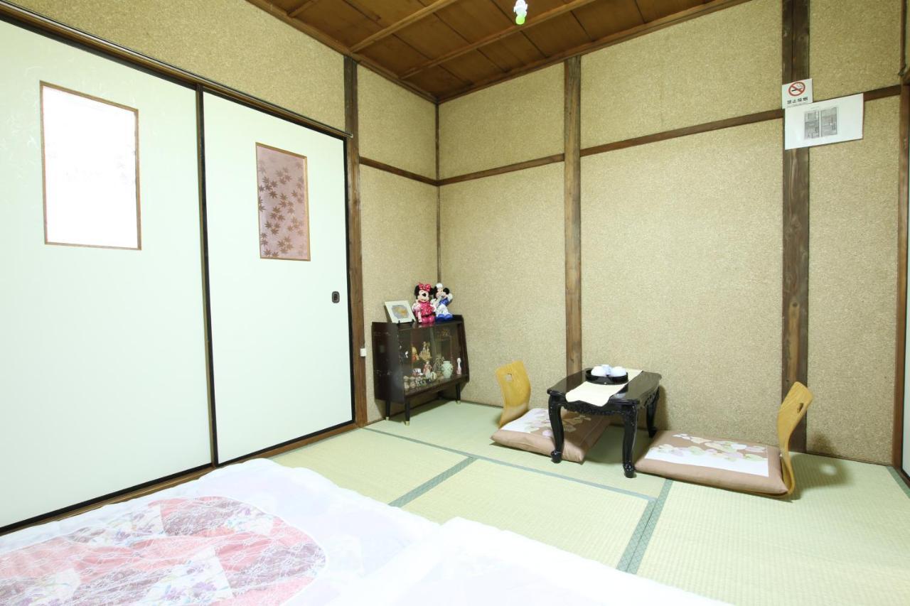 Ferienhaus 2 Floors Japanese Style, Direct To Kix, 10mins Train To Namba, 5mins Walk To Stn , 2-6ppl